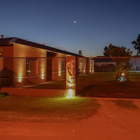 Las Catalpas Macachín Exterior foto
